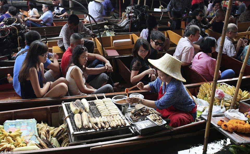 damnoen floating market boat tours
