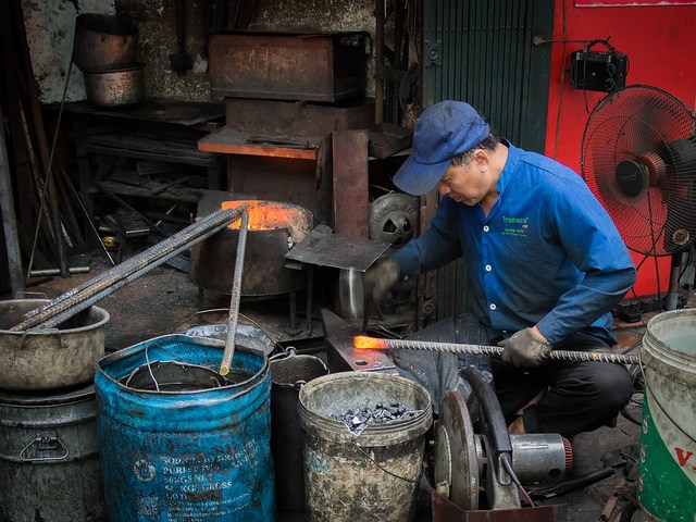 Blacksmith Street in hanoi vietnam guide