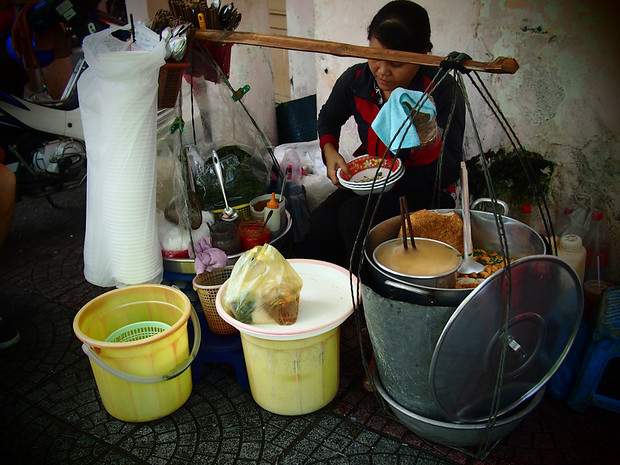 Bun rieu vendor