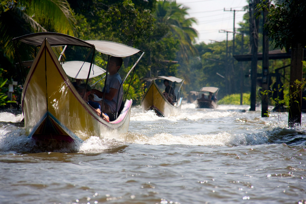 Damnoen-Saduak-floating-market-bangkok-thailand-10
