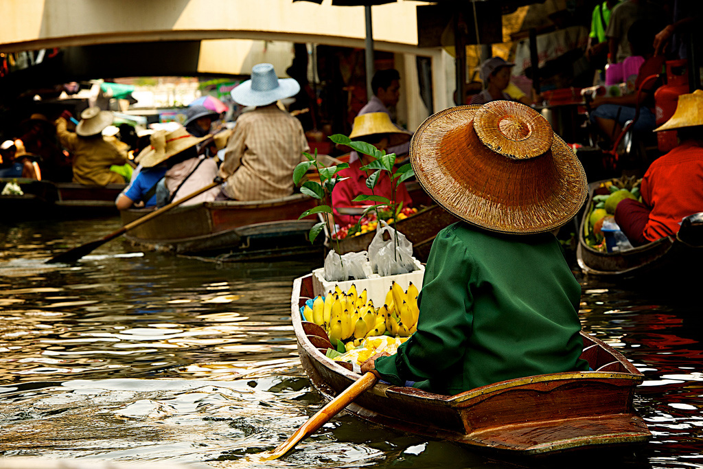 Damnoen-Saduak-floating-market-bangkok-thailand-13