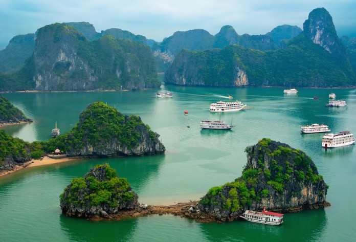 Halong Bay Halong-Bay-1.jpg