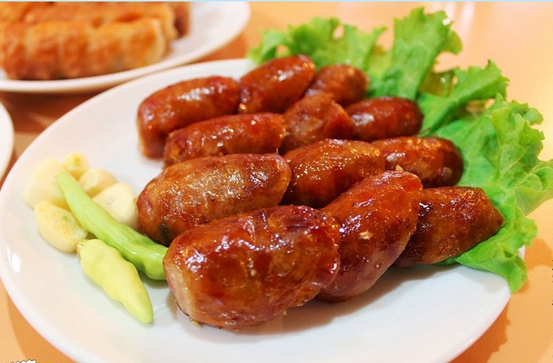Laotian food - Sai Oua