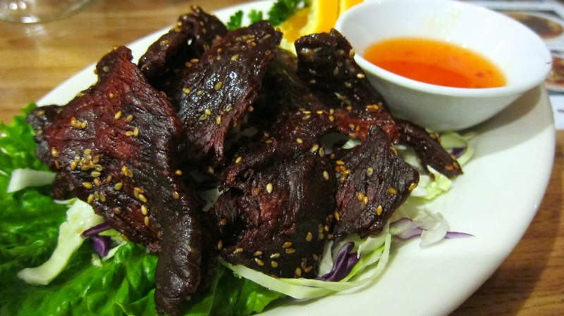 Laotian food - Sien Savanh