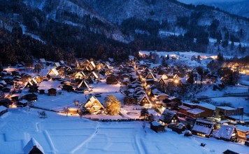 Shirakawago trip blog — Visiting one of the most beautiful villages in Japan Shirakawago Lightup