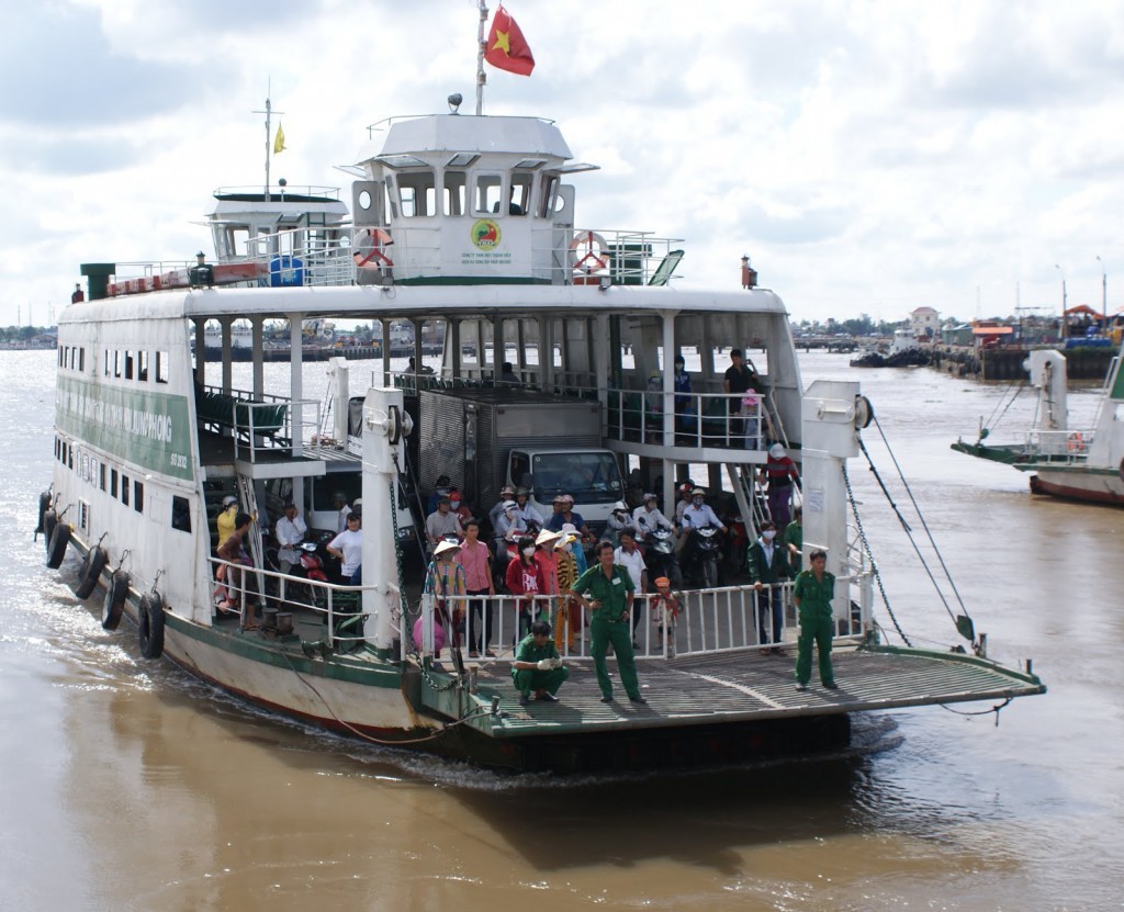 You need to cross the river on the ferry at Binh Khanh ferry landing to get to Can Gio (Photo: worldteacher-andrea)