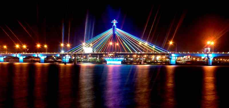 Han River swing bridge. Photo: ivivu.com