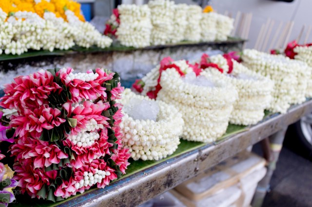 markets-bangkok-day-tours-bangkok-guide-one-day-in-bangkok-Buffalo-Tours-Essence-Bangkok-Travel-10