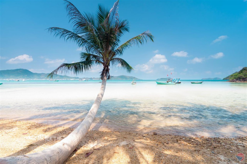 Hon Dau is a suitable place to spend the night in the islands. Photo: phuquocsensetravel