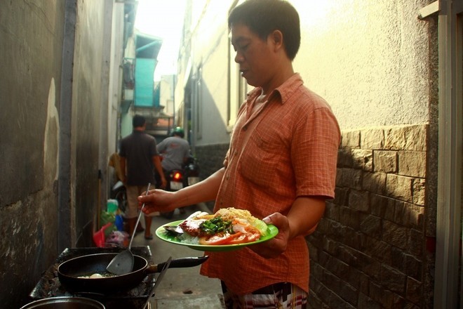 saigon-way-of-life-breakfast-in-alley-com-tam1