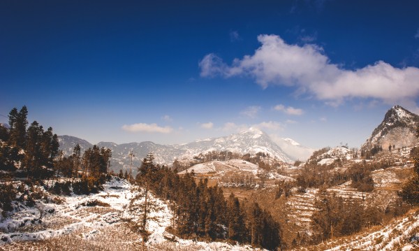 The entire valley is steeped in snow