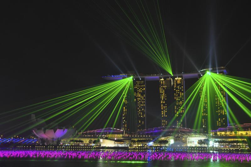 Marina Bay Sands puts on an impressive show nightly and its totally free!