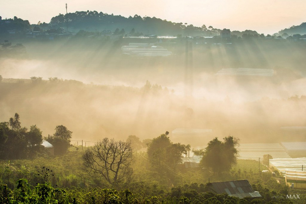 trai-mat-station-dalat-lam-dong-vietnam-tourist-attractions-cloude-hunting