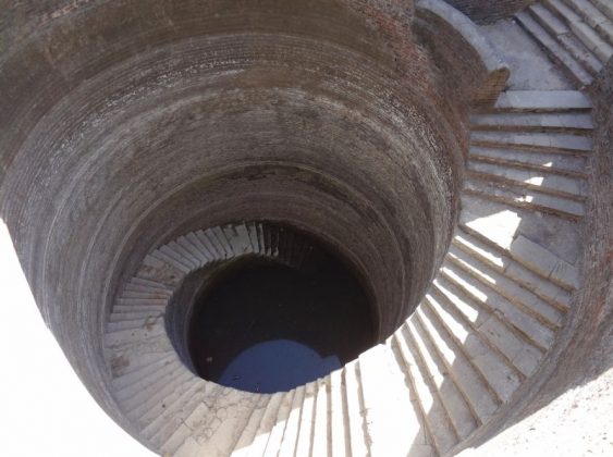 Indian underground wells (1)