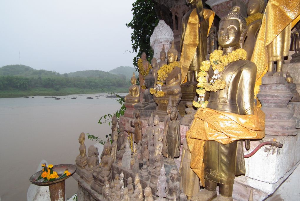 pak ou caves luang prabang 2