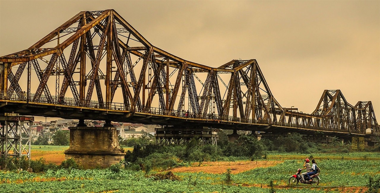 321 long-bien-bridge-hanoi vietnam guide maps hanoi tourist attractions hanoi tourist information top things to do in hanoi tours v