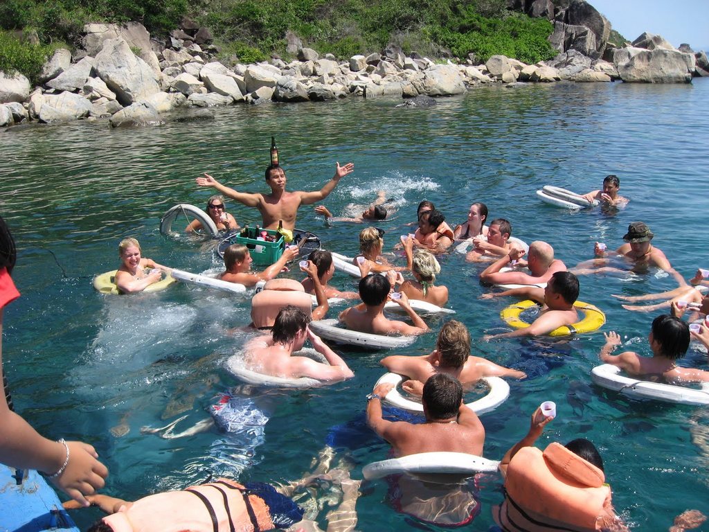 4 island tour in nha trang