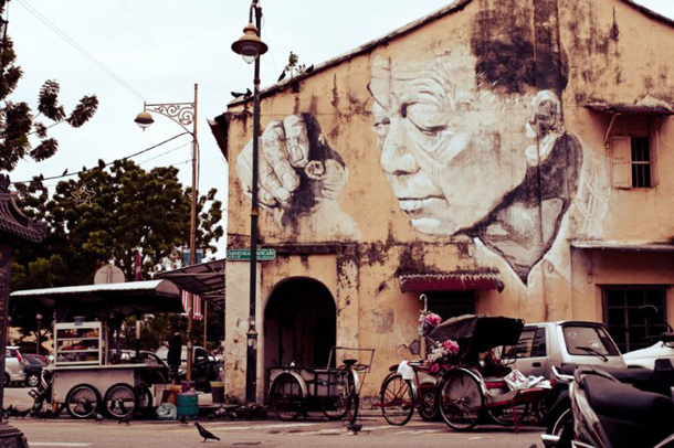Penang Street Art, Ernest's neighbour, who is actually famous wooden clogs painter, Mr. Ng Chai Tiam, Armenian Street Art Cafe