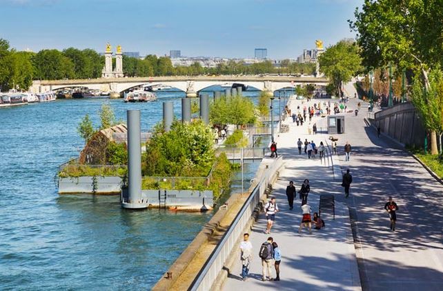 EXERCISE AT THE BERGES DE SEINE