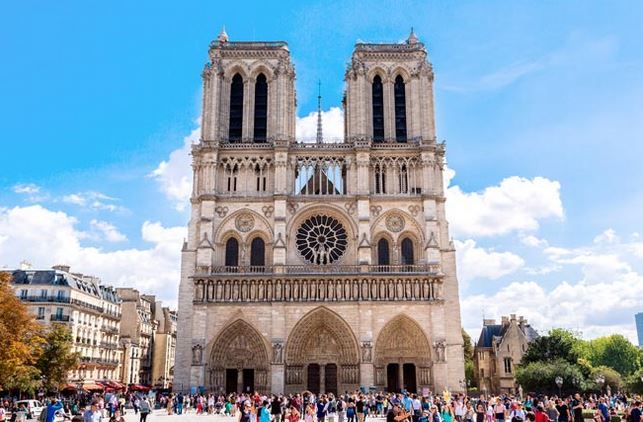 EXPLORE PARIS'S HISTORIC CHURCHES
