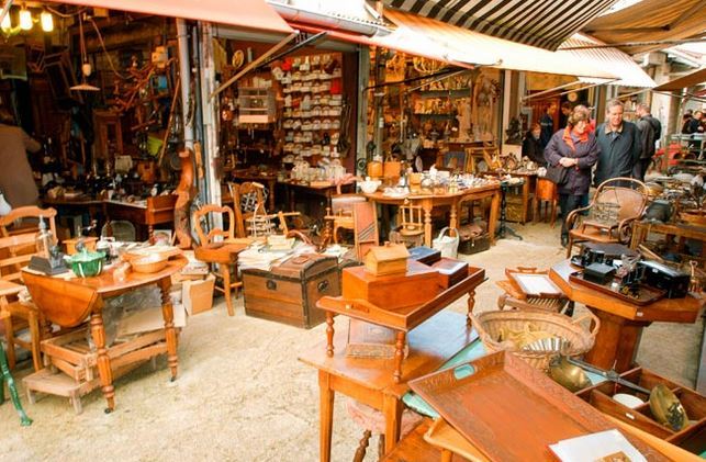 HUNT THROUGH PARIS FLEA MARKETS