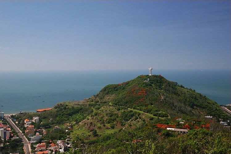Jesus Christs Statue vung tau vietnam guide address opening hours attractions nui nho mountain (1)u