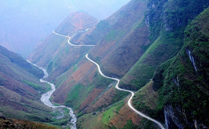 Ma-Pi-Leng-pass-Ha-Giang
