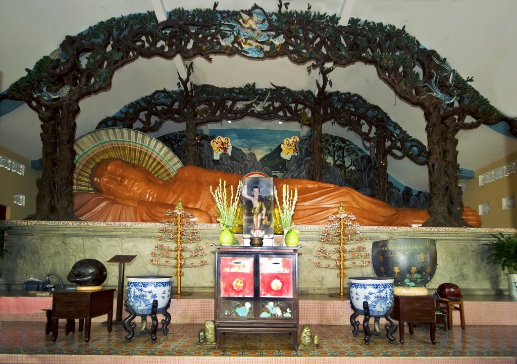 The statue of Buddha lying