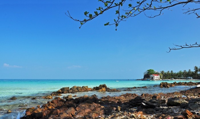 Rocky reefs on Nam Du islands