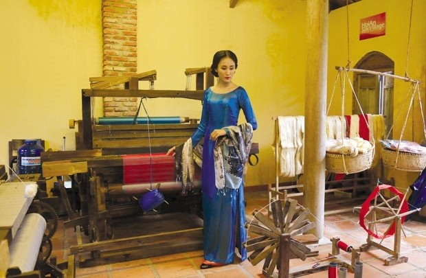 The traditional cloth weaving tools_Hoi an silk village tour guide_ source mytour.vn