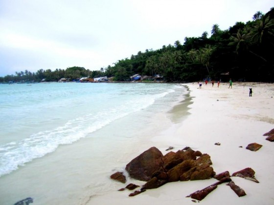 Wild beach on Nam Du Islands
