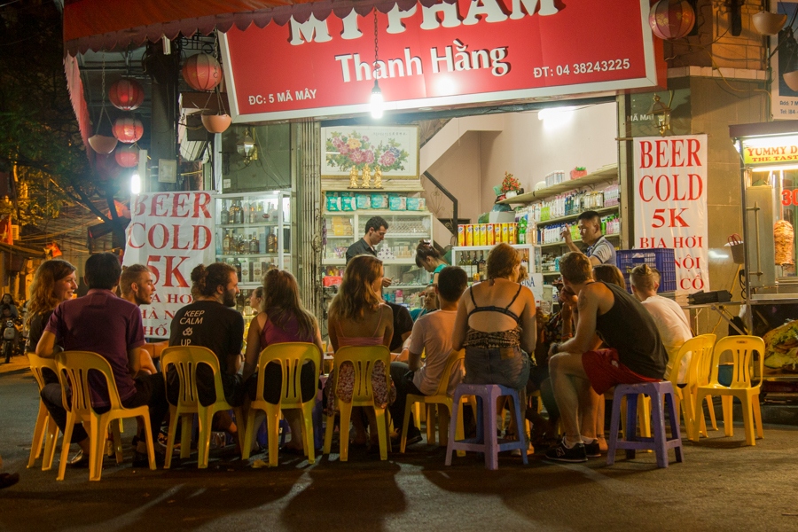beer corner in ha noi vietnam