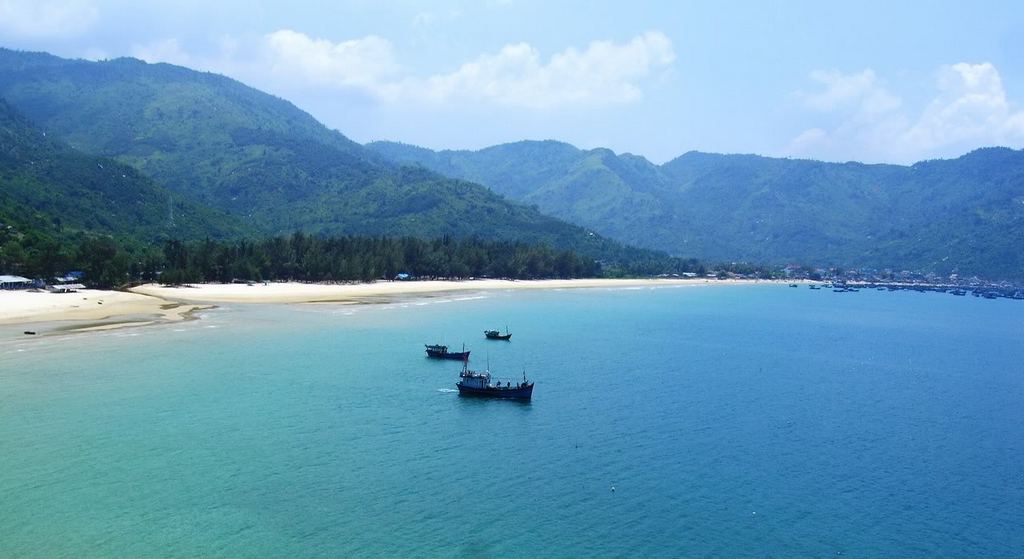 dai lanh beach