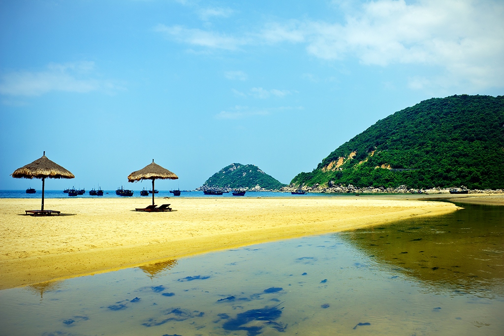 dai lanh beach1