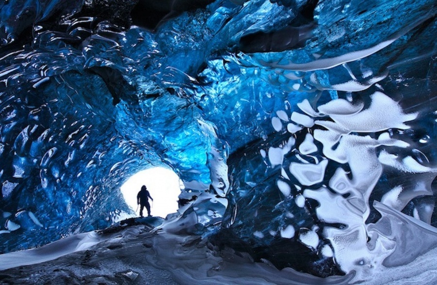 enormous and incredible the world-11