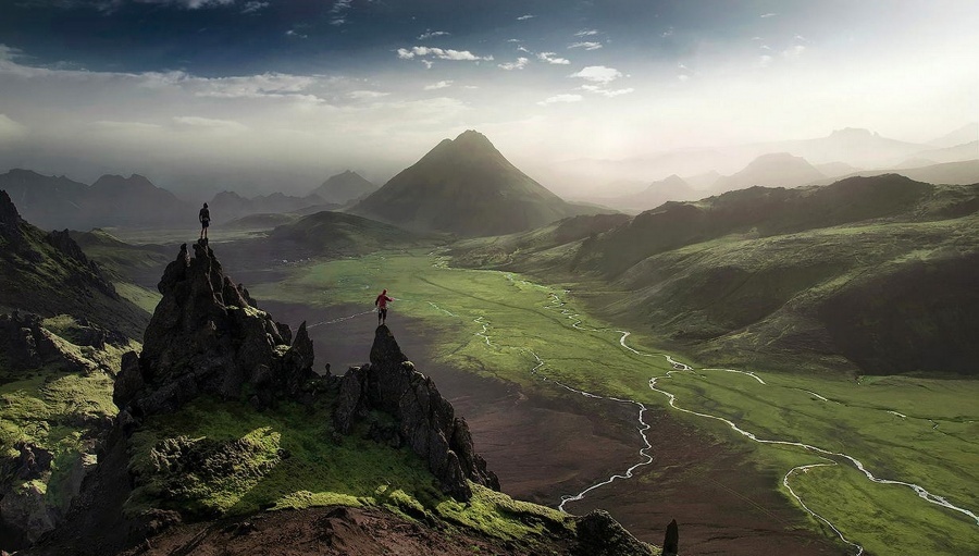 enormous and incredible the world-14