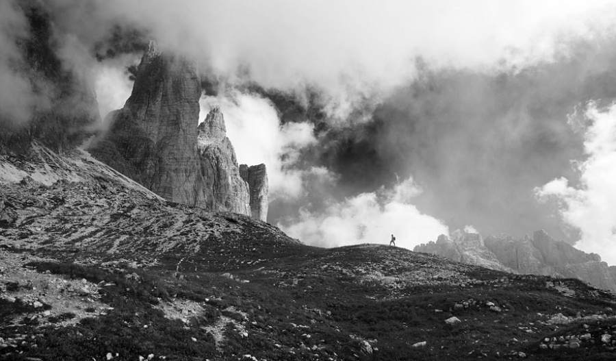 enormous and incredible the world-19