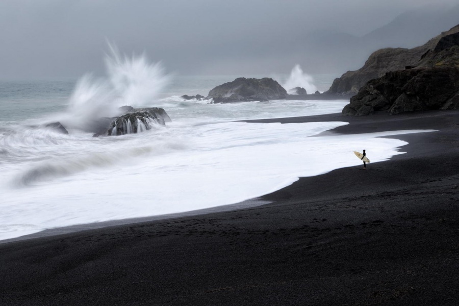 enormous and incredible the world-21