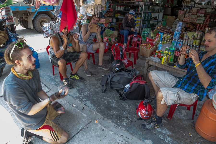entertaining while waiting motorbike vietnam