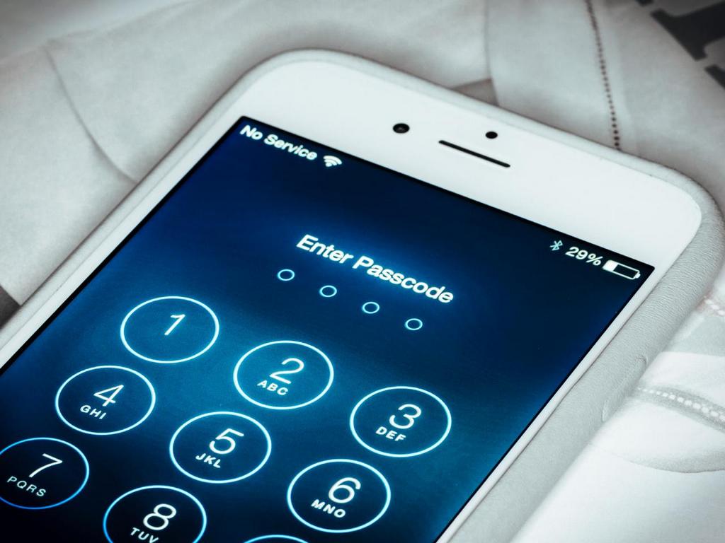 iStock_000062426336_Large_Rosenberg_Cyber_Security_03.jpg.rend.tccom.1280.960