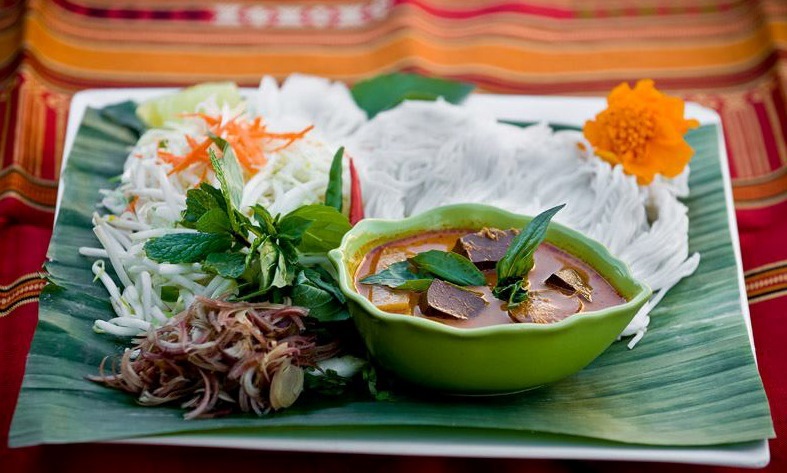 khao poon rice vermicelli soup laofood