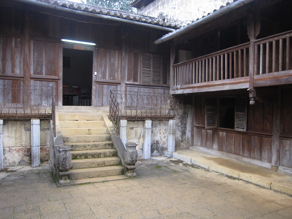 monuments the king cat in Ha Giang