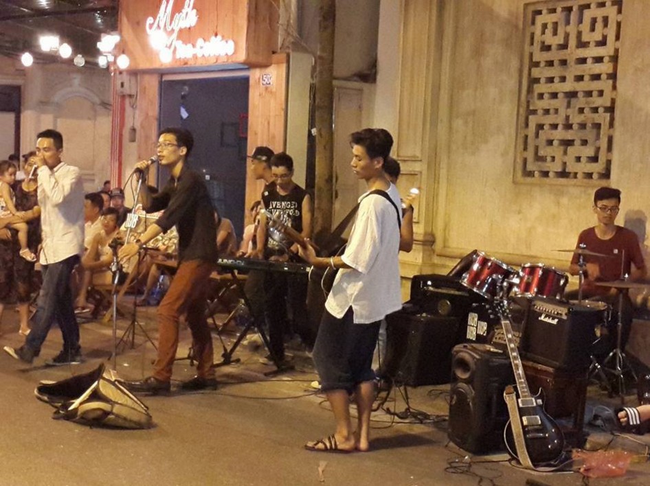 music 36 street hanoi old quarter of hanoi  hanoi tourist attractions hanoi tourist information things to do in hanoi hang bac thrt67