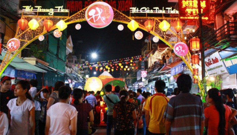 night market 36 street hanoi old quarter of hanoi  hanoi tourist attractions hanoi tourist information things to do in hanoi hang bac th68