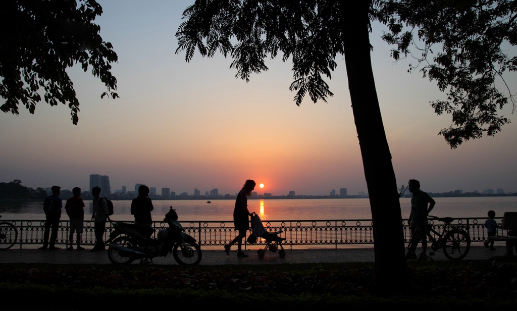 sunset at ho tay west lake hanoi t