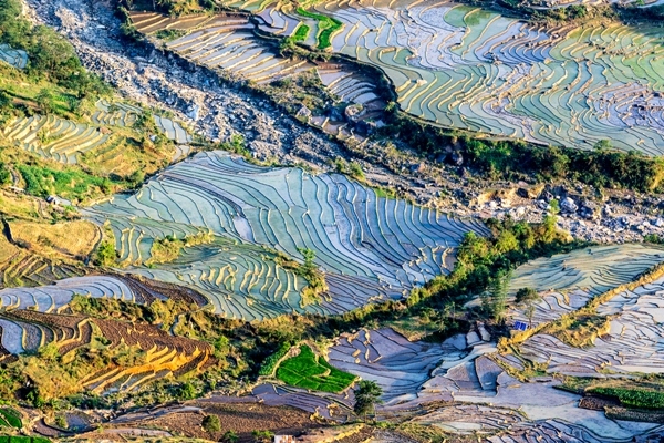 terraced-rice-fields-in-Y-Ty