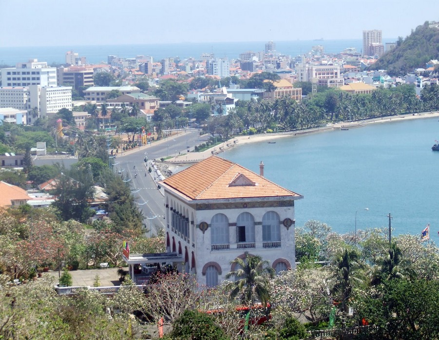 white palace vung tau vietnam guide bach dinh vung tau things to do attractions cannon