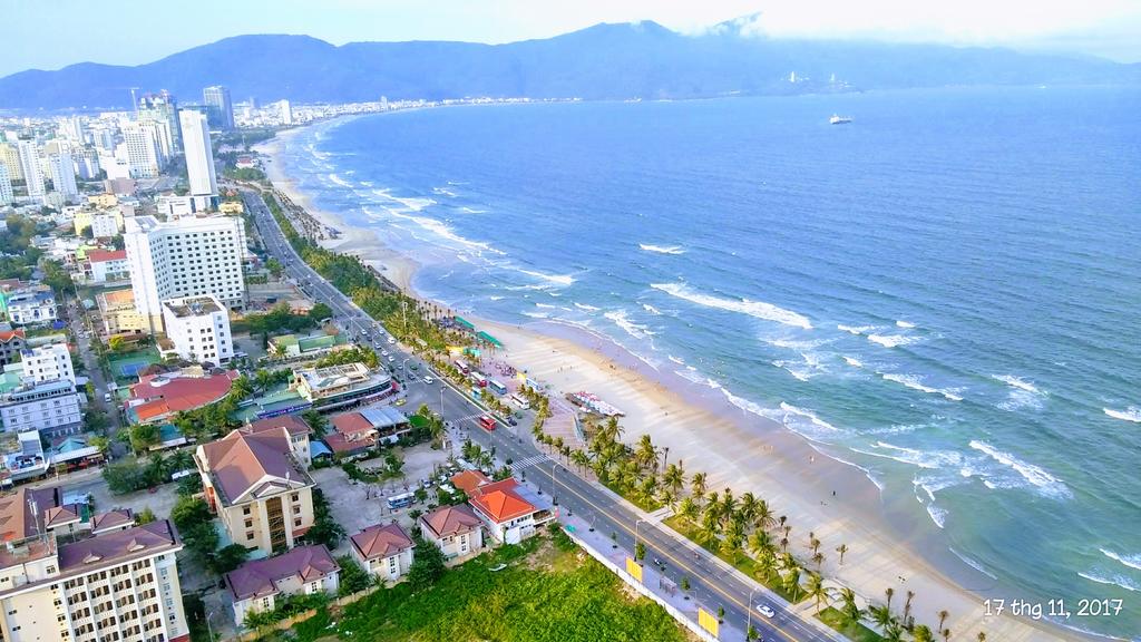my khe beach 33