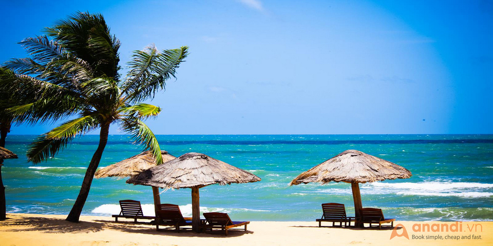 pham van dong beach danang