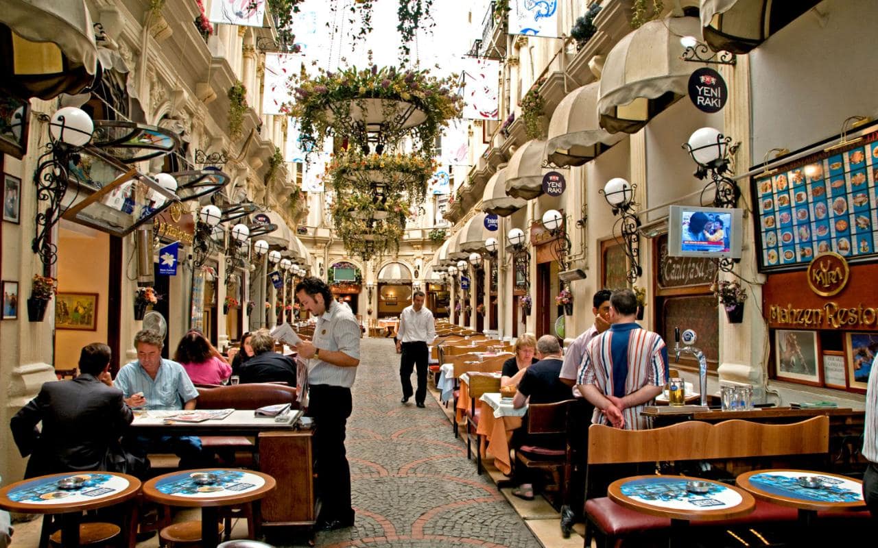 Istanbul-restaurant-xlarge